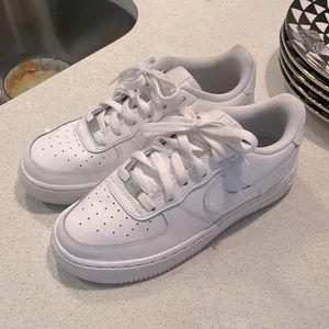 Nike Air Force 1 . Size 5 in youth equivalent to women 6.5❤️